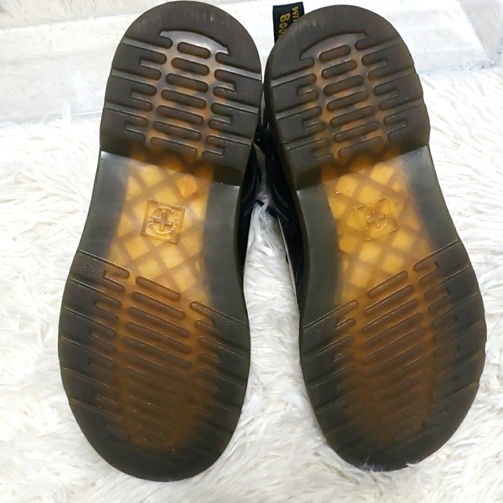 Dr. Marten's Leather Black Boot - Picture 4 of 6